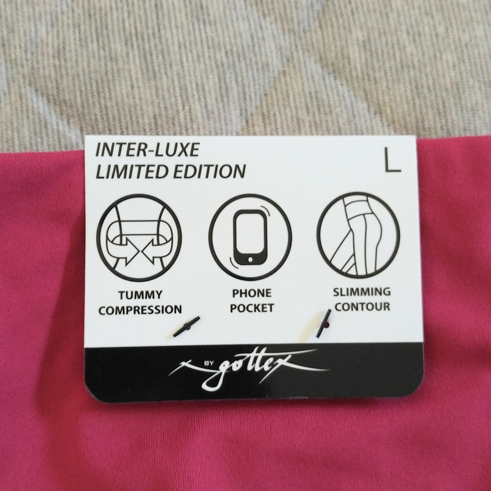 Gottex Inter-Luxe Limited Edition Capri Leggings - Picture 6 of 10